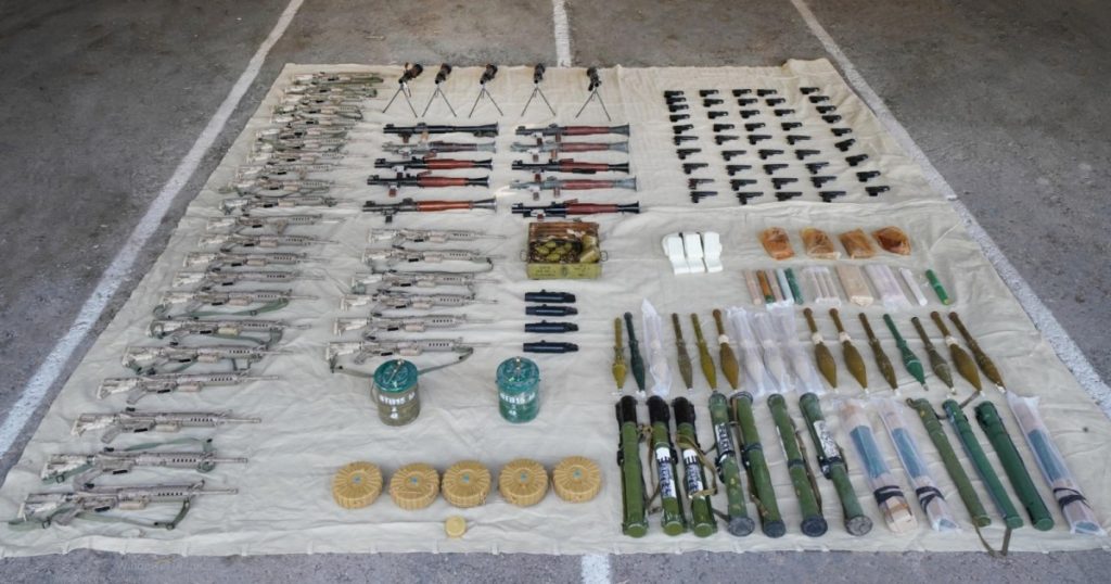 إسرائيل تتحدث عن إحباط تهريب أسلحة للضفة الغربية من إيران