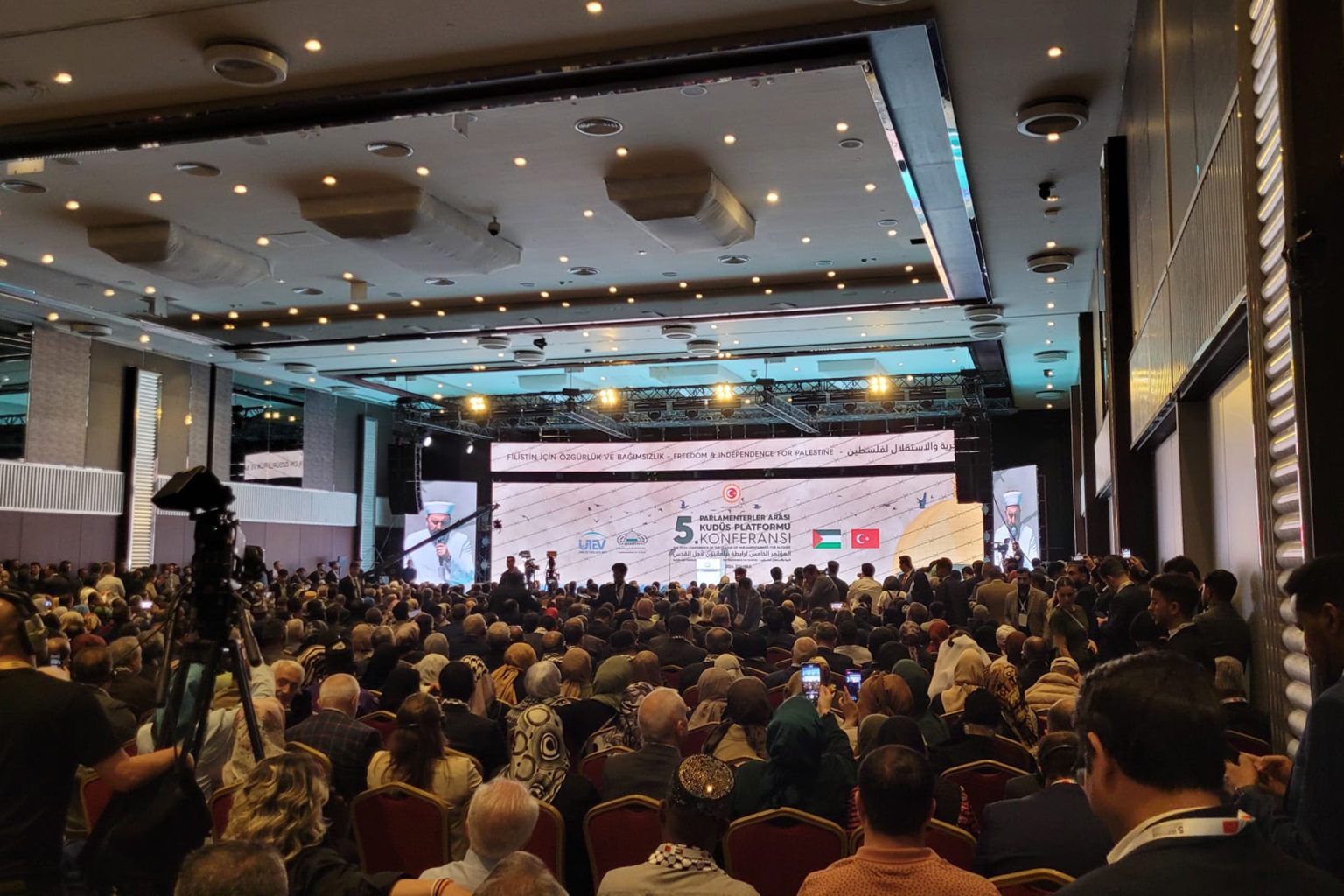 مؤتمر “برلمانيون لأجل القدس” يدعو إلى تجريم التعامل مع الاحتلال