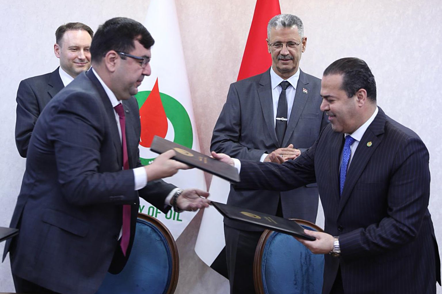 العراق يوقّع مذكرة تفاهم مع سيمنز وشلمبرغير للاستثمار في الغاز