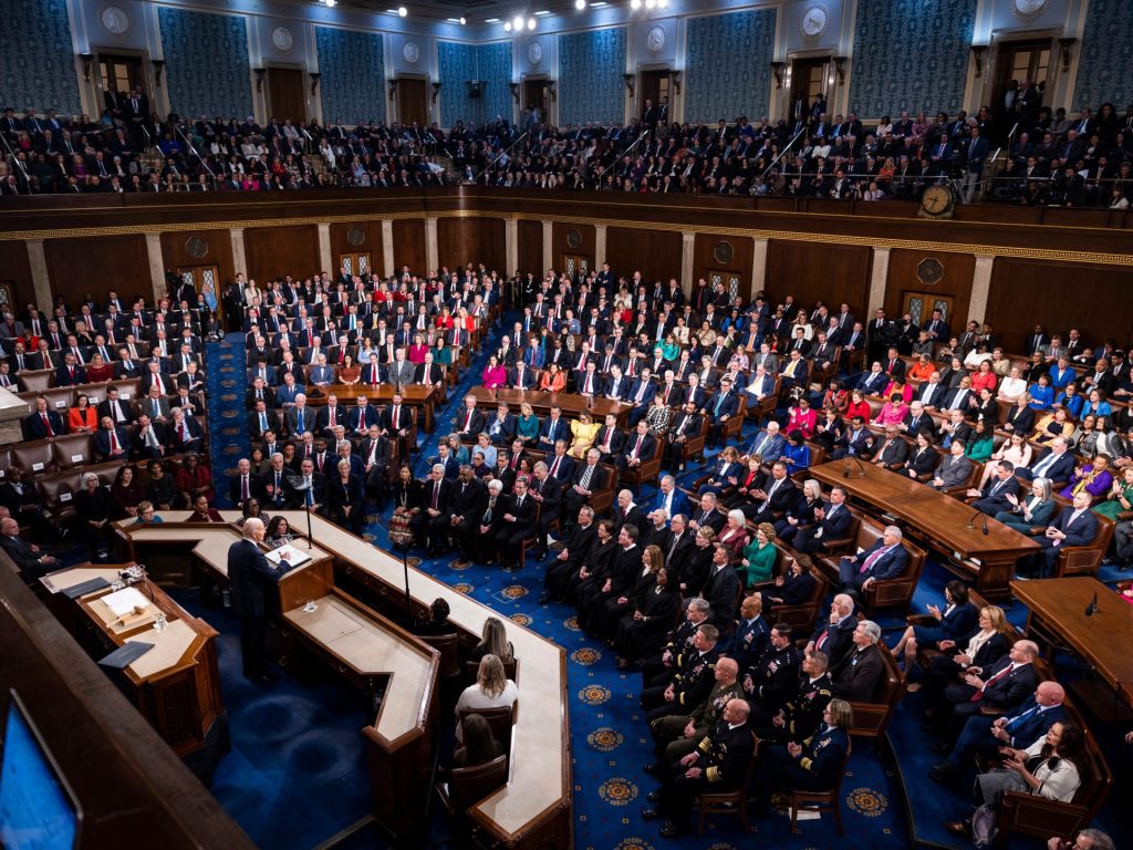 النواب الأميركي يصوّت السبت على مساعدات لإسرائيل وأوكرانيا