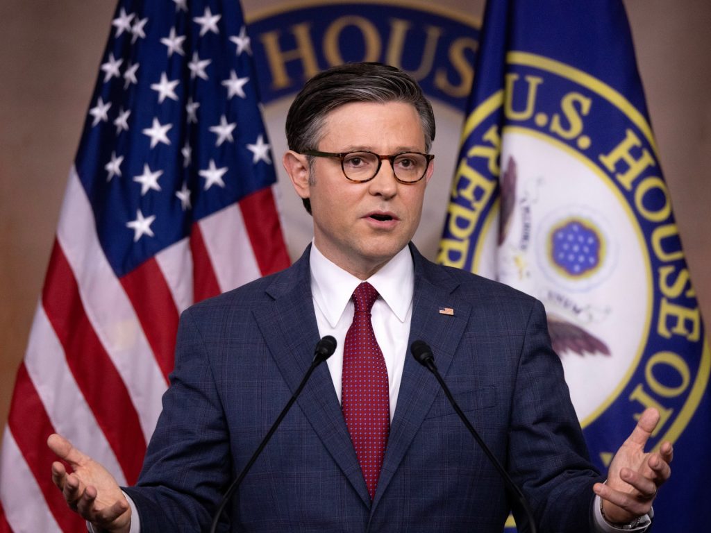 لماذا غيّر رئيس مجلس النواب الأميركي موقفه لصالح دعم أوكرانيا؟