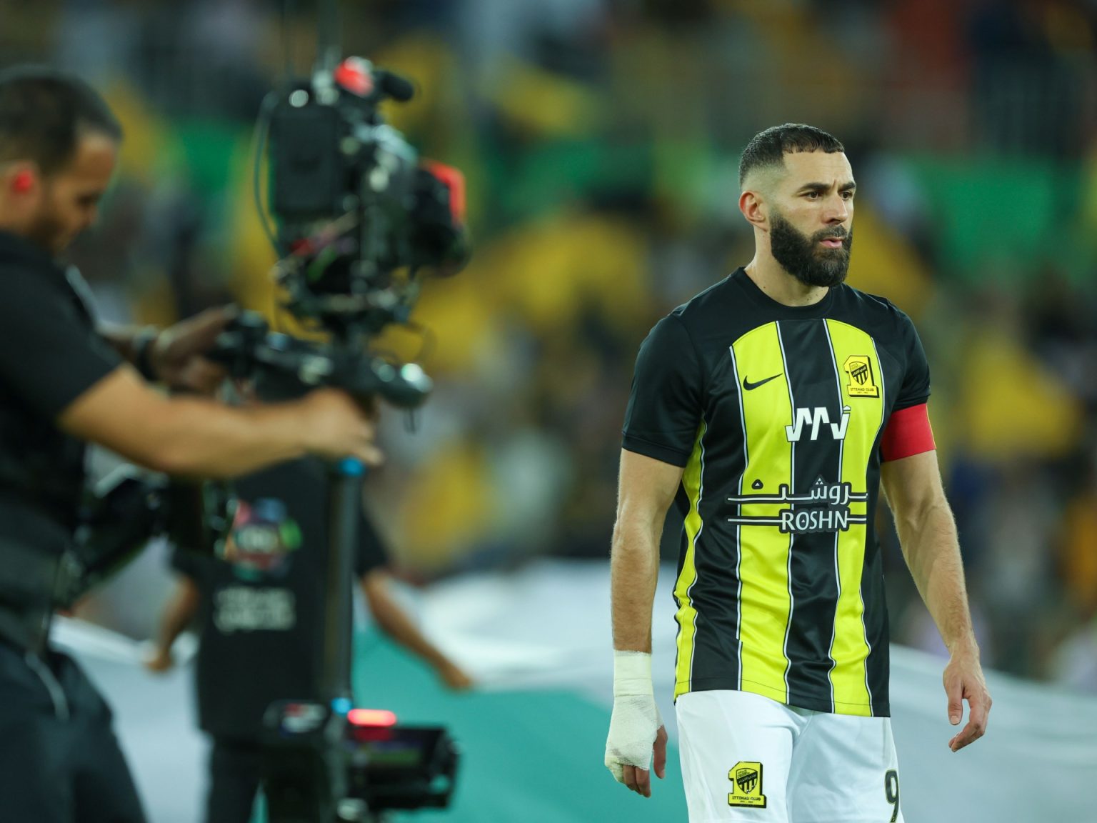 بنزيمة يوضح أسباب تراجع مستواه مع الاتحاد السعودي