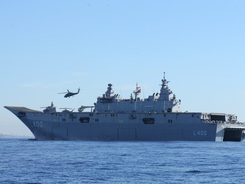 مجلة أميركية: هل تصبح تركيا قوة عظمى بمجال حاملات الطائرات؟