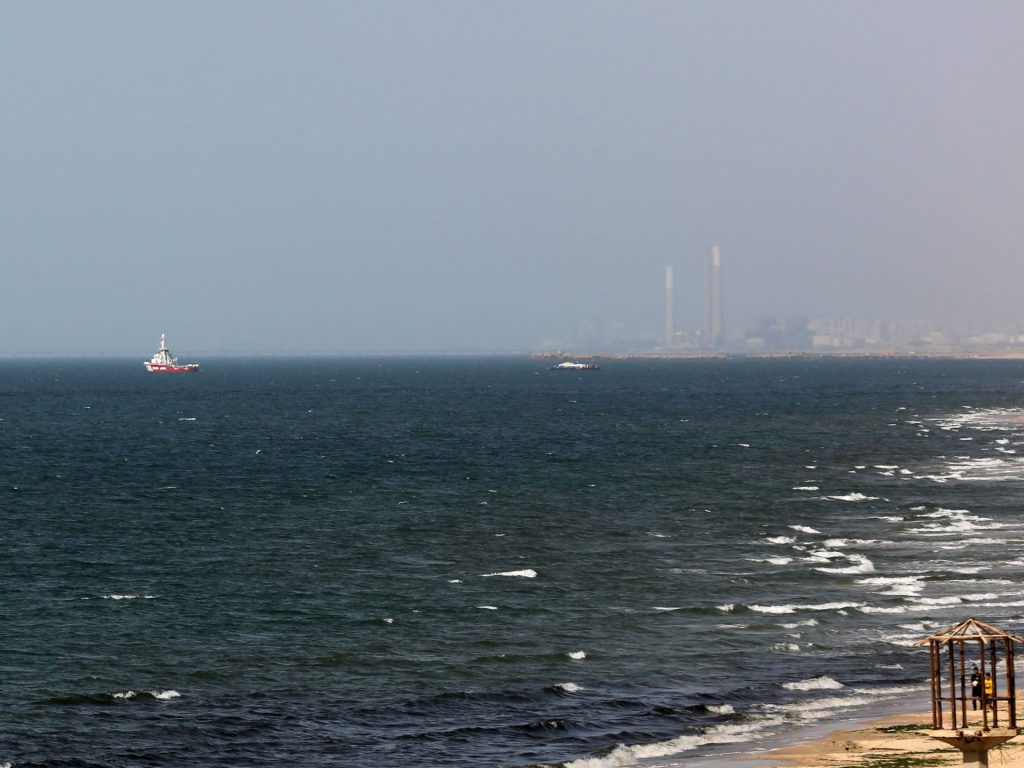 سفينة عسكرية أميركية ترسو قبالة سواحل غزة