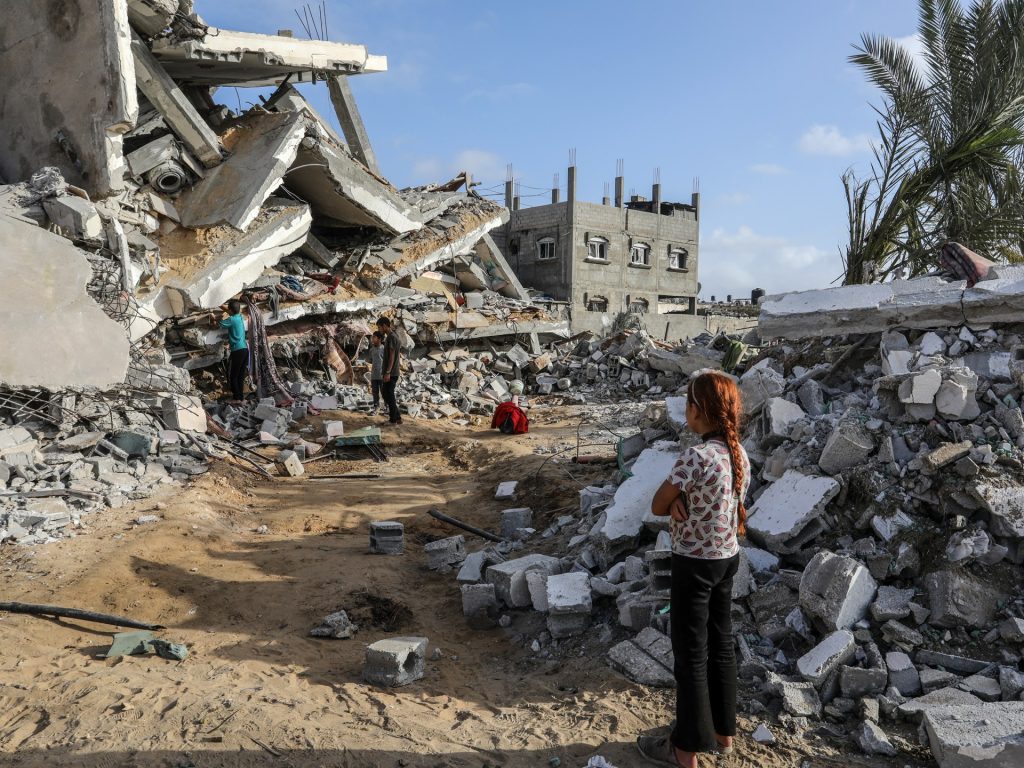 رفح.. أكثر من مليون فلسطيني يترقبون اجتياحا محتملا