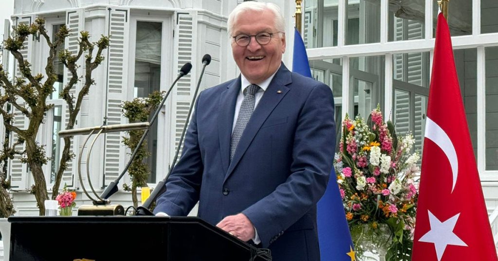 “دبلوماسية الشاورما”.. الرئيس الألماني يصل تركيا في زيارة “معقدة”