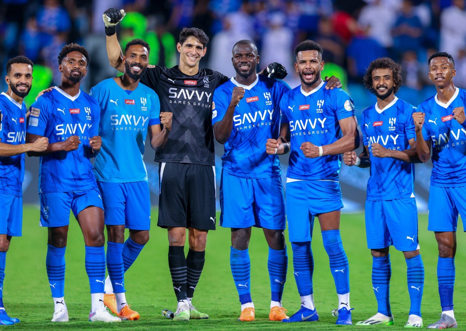 الهلال المحبط قاريا يحول أنظاره لحسم الدوري السعودي والاتحاد يسعى لمواصلة انتصاراته