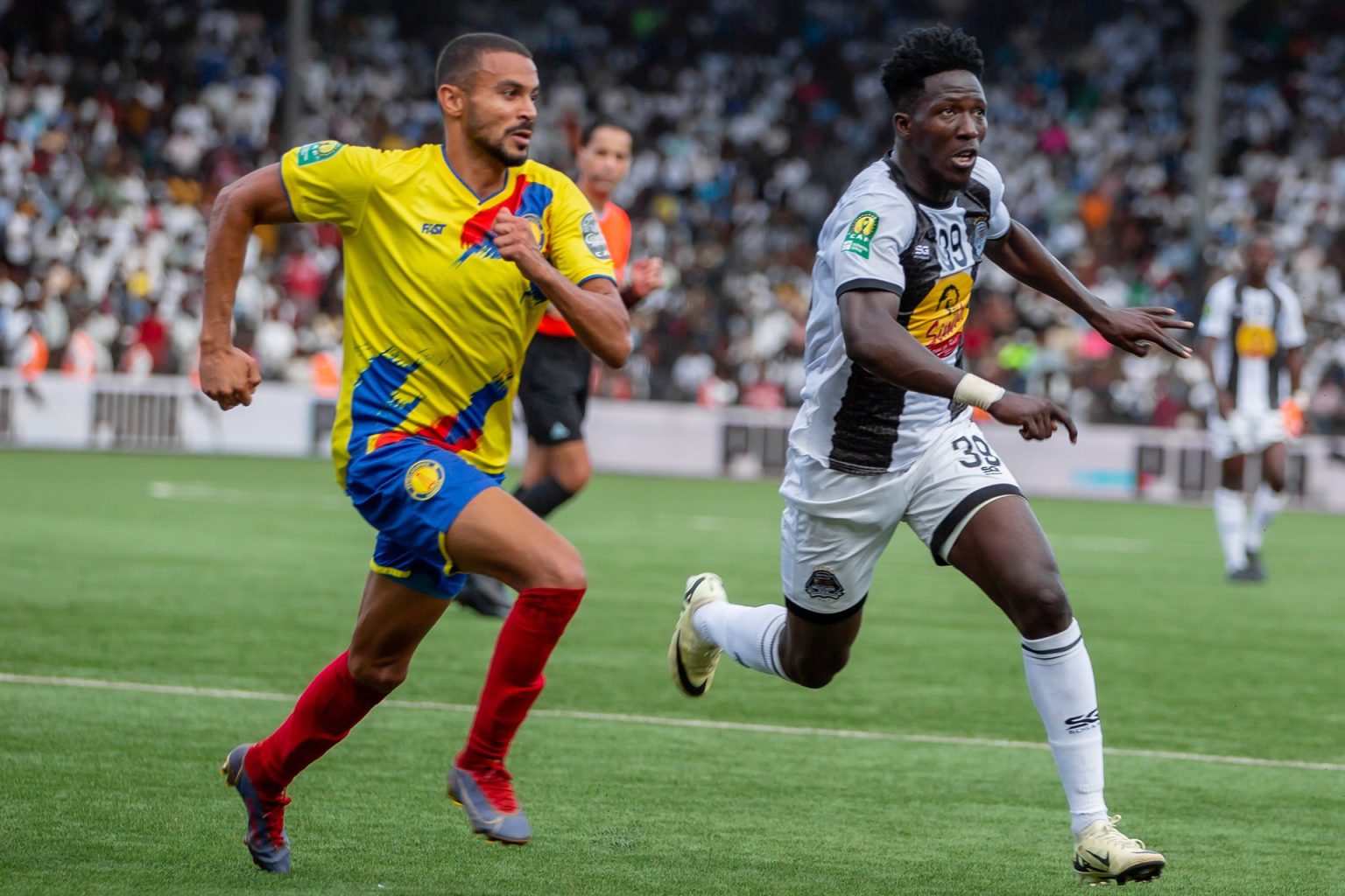 مازيمبي يلاقي الأهلي المصري في نصف نهائي أبطال أفريقيا