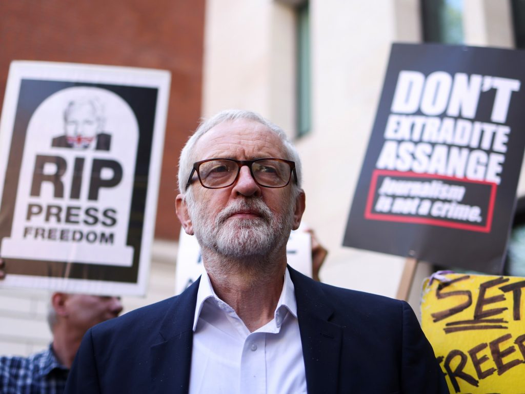 كوربن: بريطانيا عرضة للملاحقة القضائية بسبب دعم إسرائيل