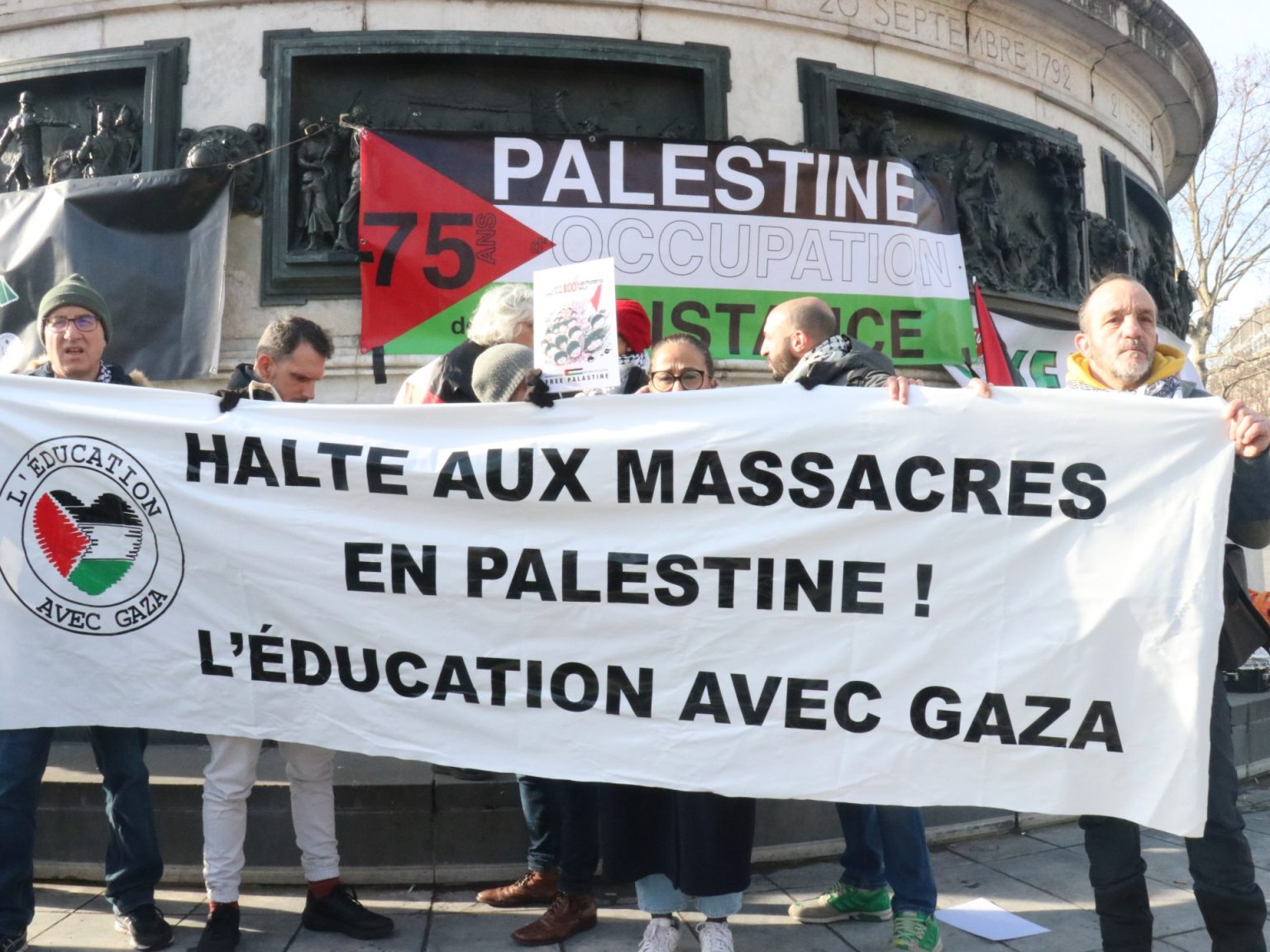 لوموند: فرنسا تخفض لأدنى حد صادرات أسلحتها لإسرائيل