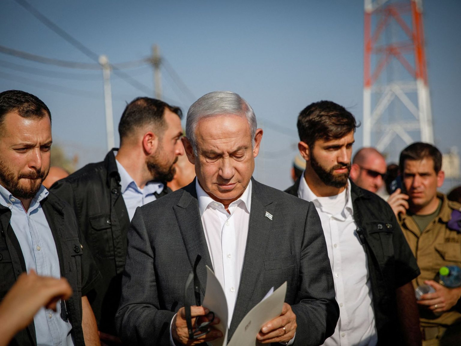 مسؤولون إسرائيليون يؤكدون أهمية دور قطر ونتنياهو يهاجم وفده المفاوض