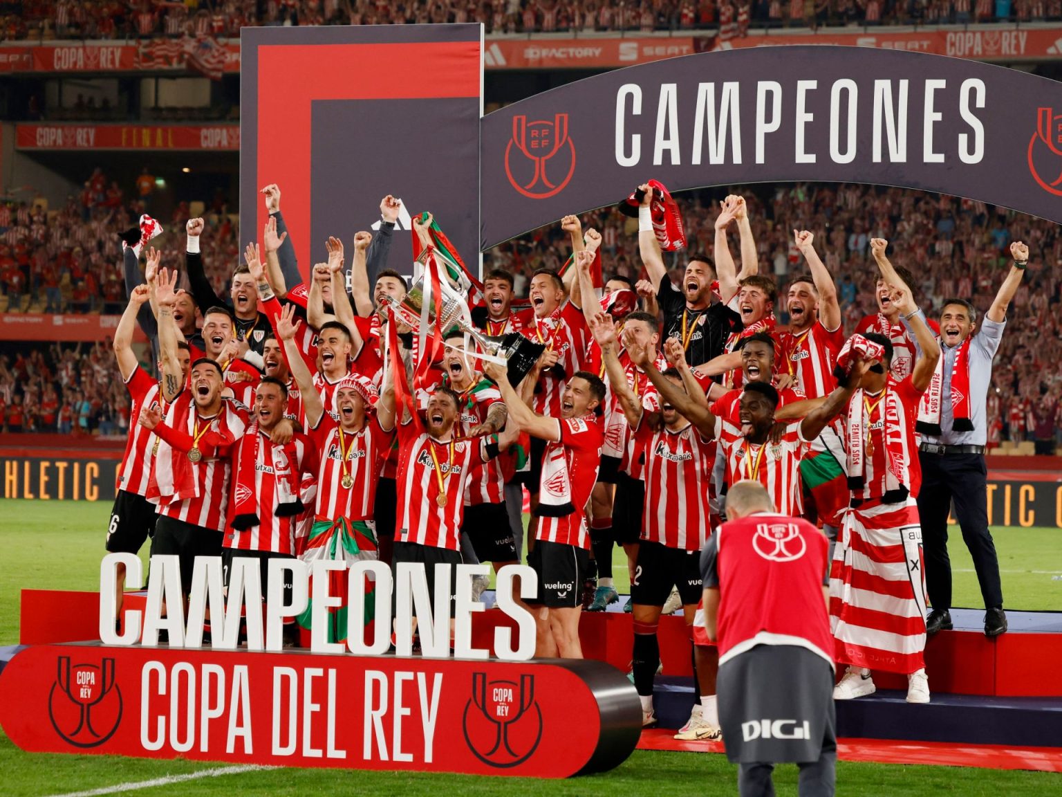 بيلباو يعاني لفك نحس المباريات النهائية ويتوج بكأس إسبانيا للمرة الـ24