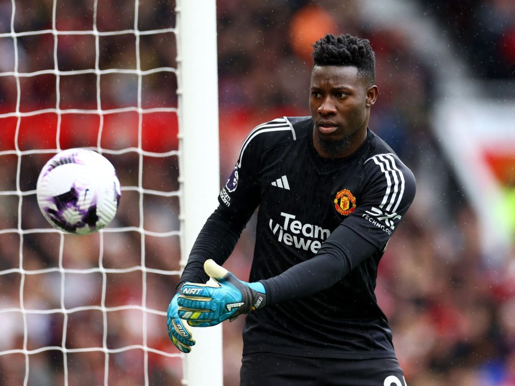 أونانا حارس مانشستر يونايتد يدون اسمه في تاريخ البريميرليغ