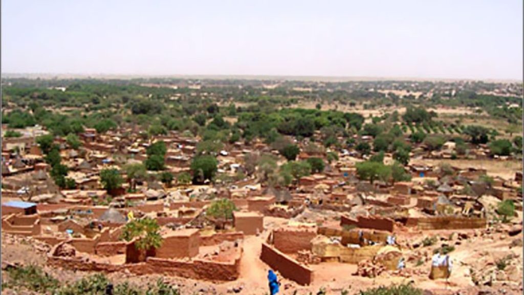 قبل وبعد.. صور تظهر دمار مناطق بأكملها غرب السودان