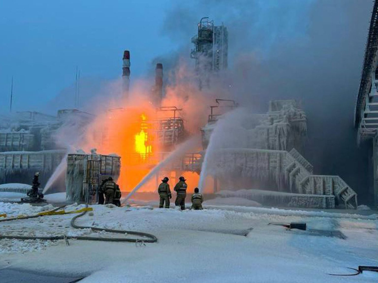 بعد تعليق مشروع نوفاتيك.. هل تواجه روسيا خطر تراجع مكانتها في سوق الغاز؟