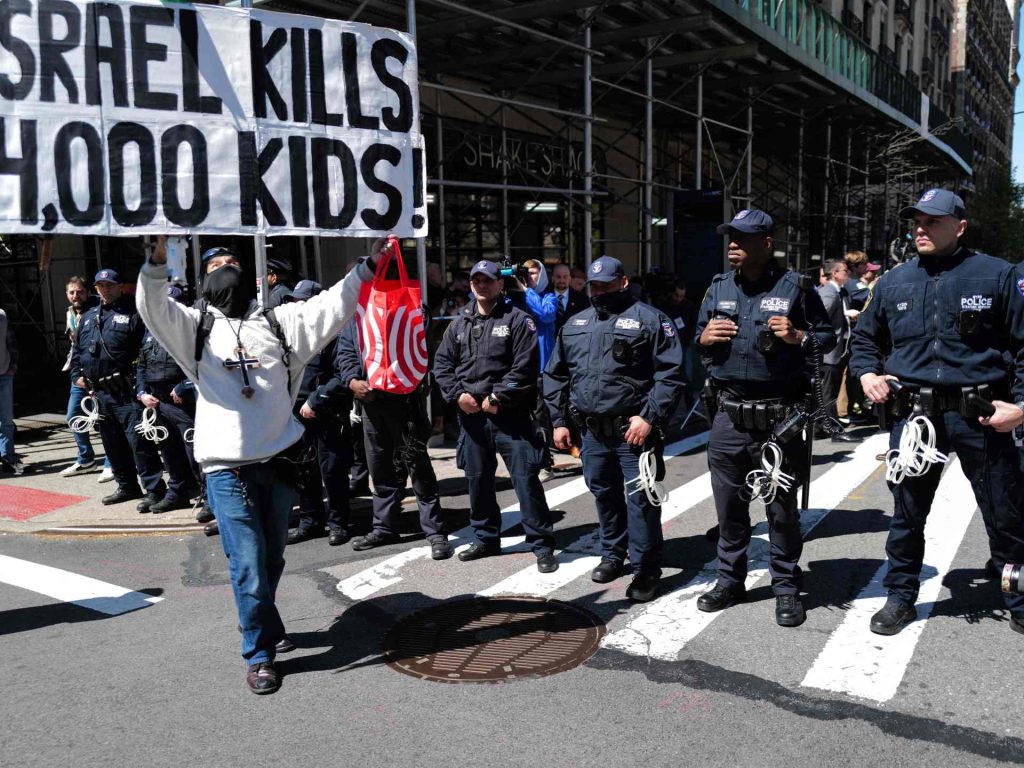 الجامعات الأميركية اليوم.. اعتقالات واسعة للمطالبين بوقف الحرب على غزة
