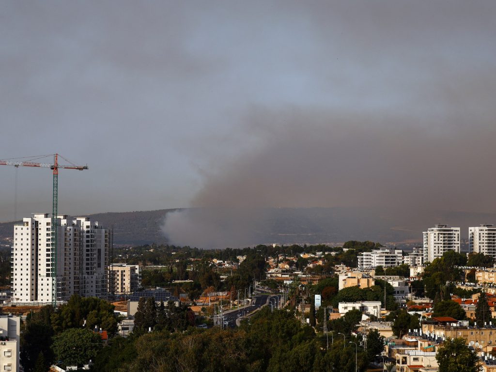 لأول مرة منذ نوفمبر الماضي.. صواريخ من لبنان تستهدف نهاريا شمال إسرائيل