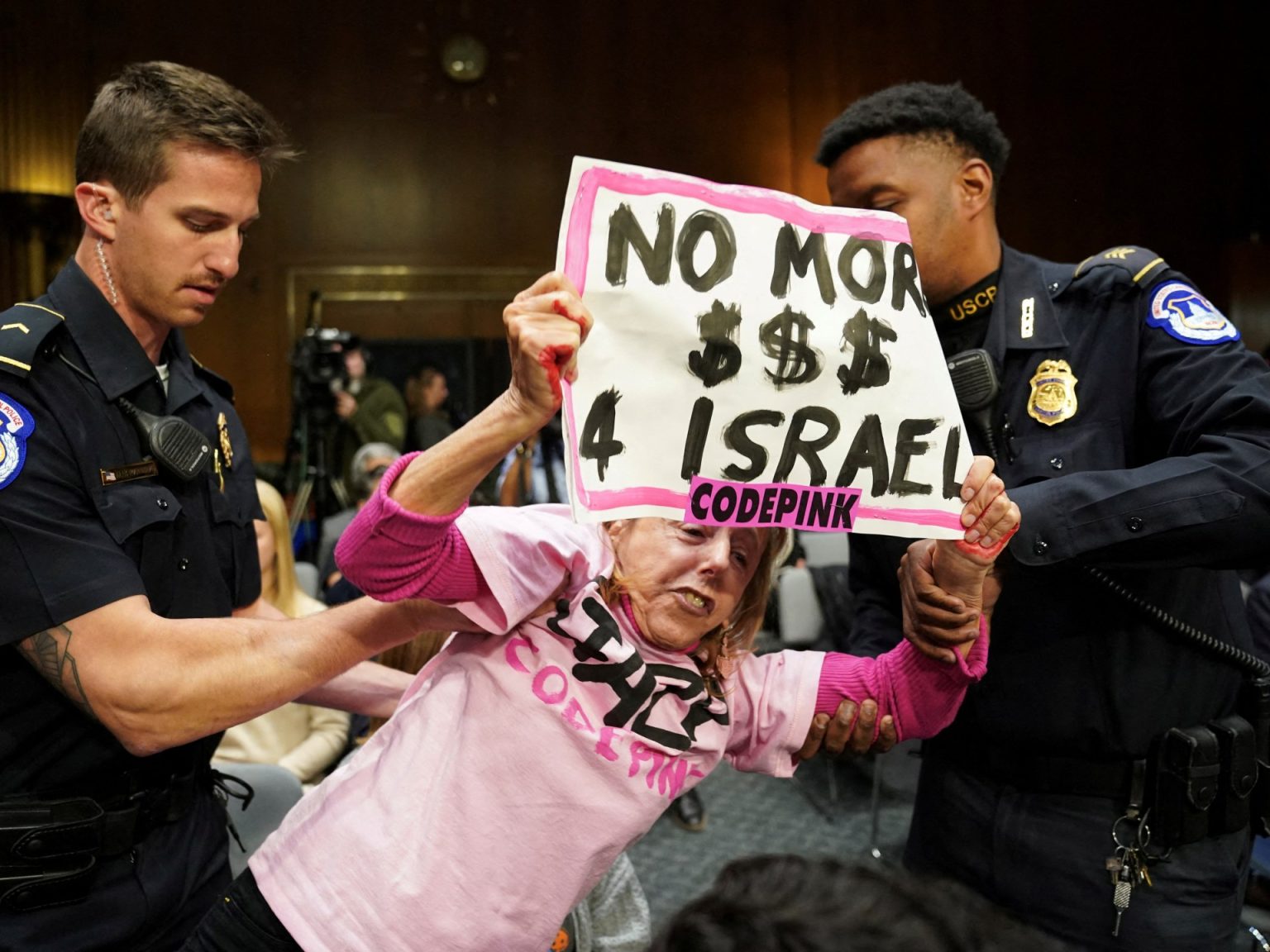 هآرتس تحذر من اعتبار حصول إسرائيل على الدعم الأميركي الأخير انتصارا