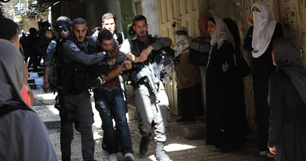 منذ اندلاع الحرب.. عقوبة الاعتقال الإداري تطارد المقدسيين بشكل غير مسبوق