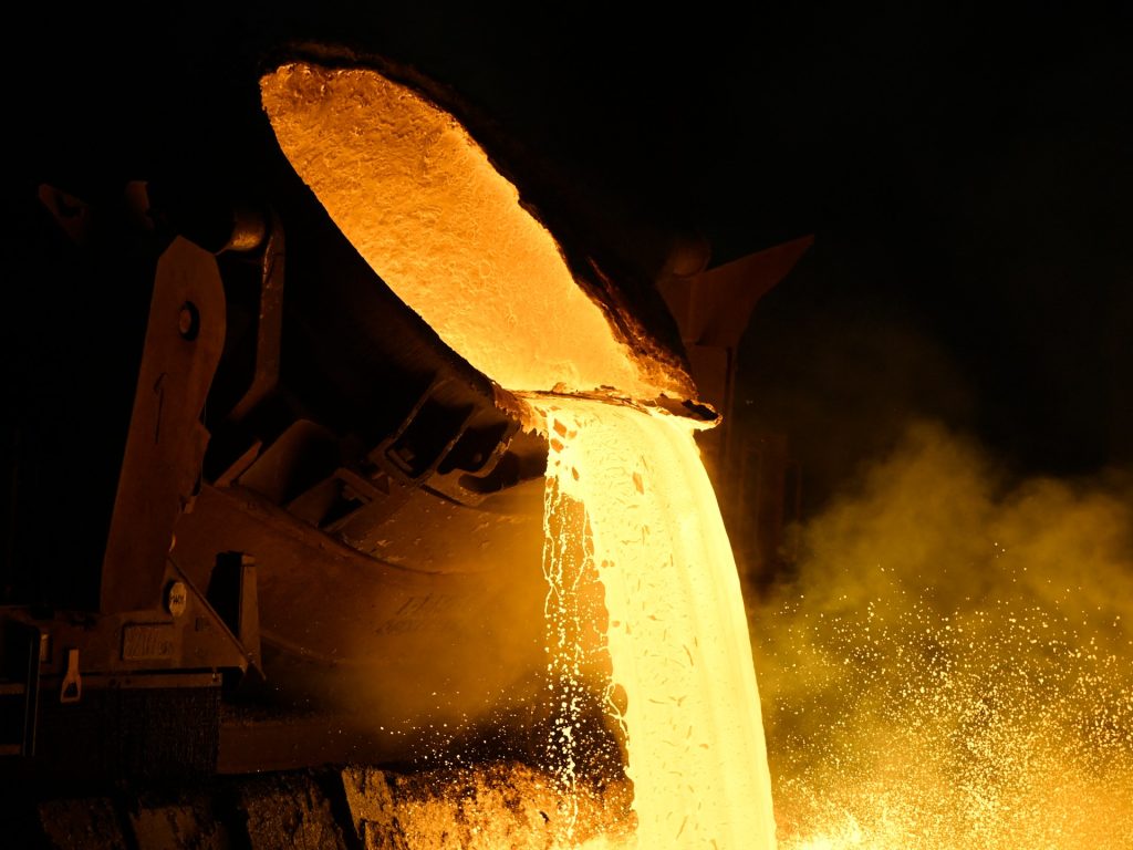 بينها دولة عربية.. أكبر 10 دول إنتاجا واستيرادا للحديد في العالم