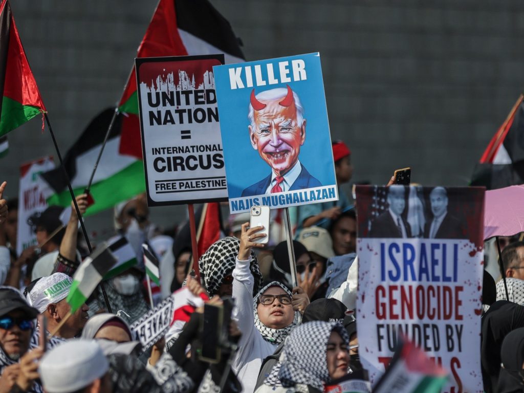 تضارب حول وقف شحنة ذخيرة أميركية إلى إسرائيل