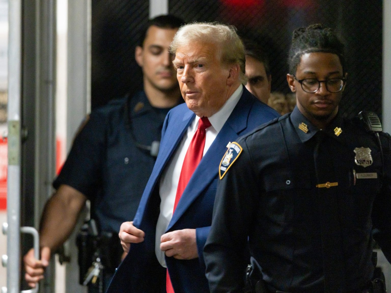 “إدارة من شرطة الغستابو”.. ترامب يشبّه إدارة بايدن بالشرطة السرية لألمانيا النازية