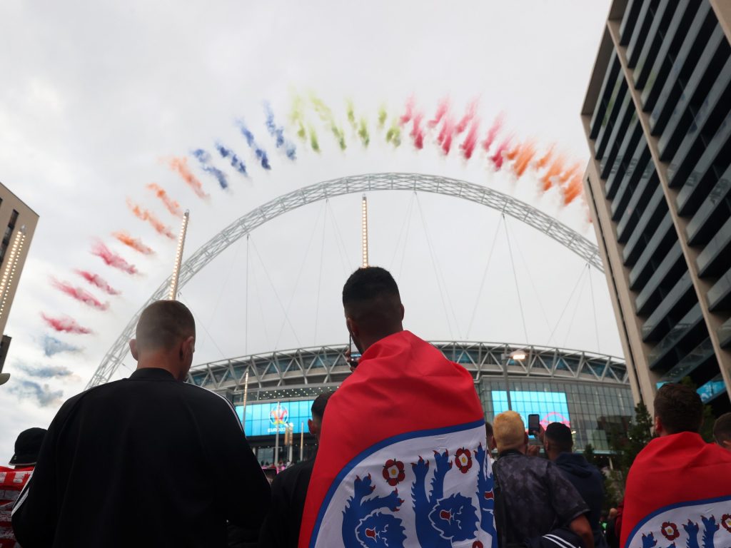 الشرطة الإنجليزية تحث جماهيرها على حسن التصرف في يورو 2024