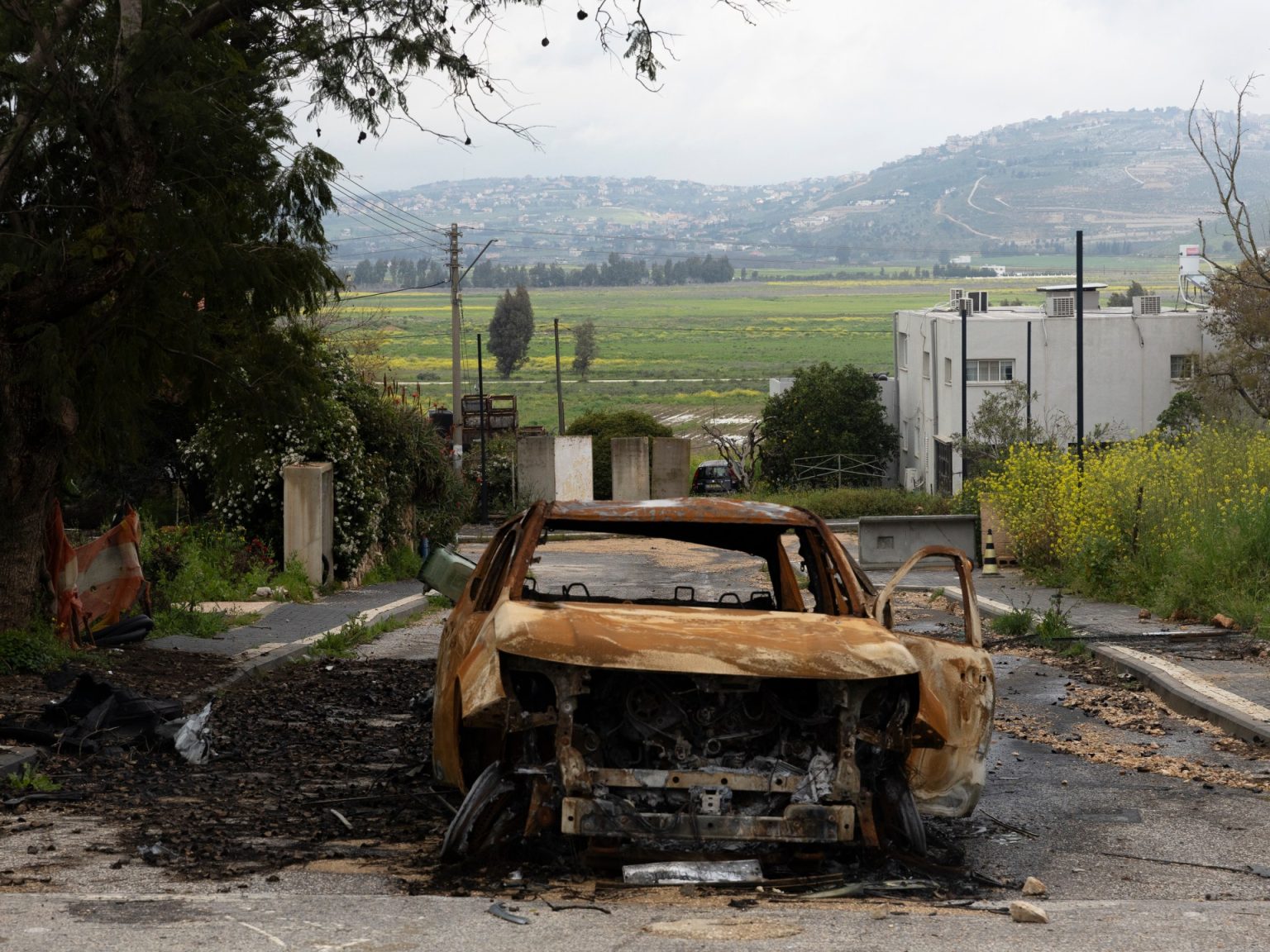 حزب الله يقصف مواقع إسرائيلية ومستوطنات الشمال تتحول إلى “مناطق إبادة”