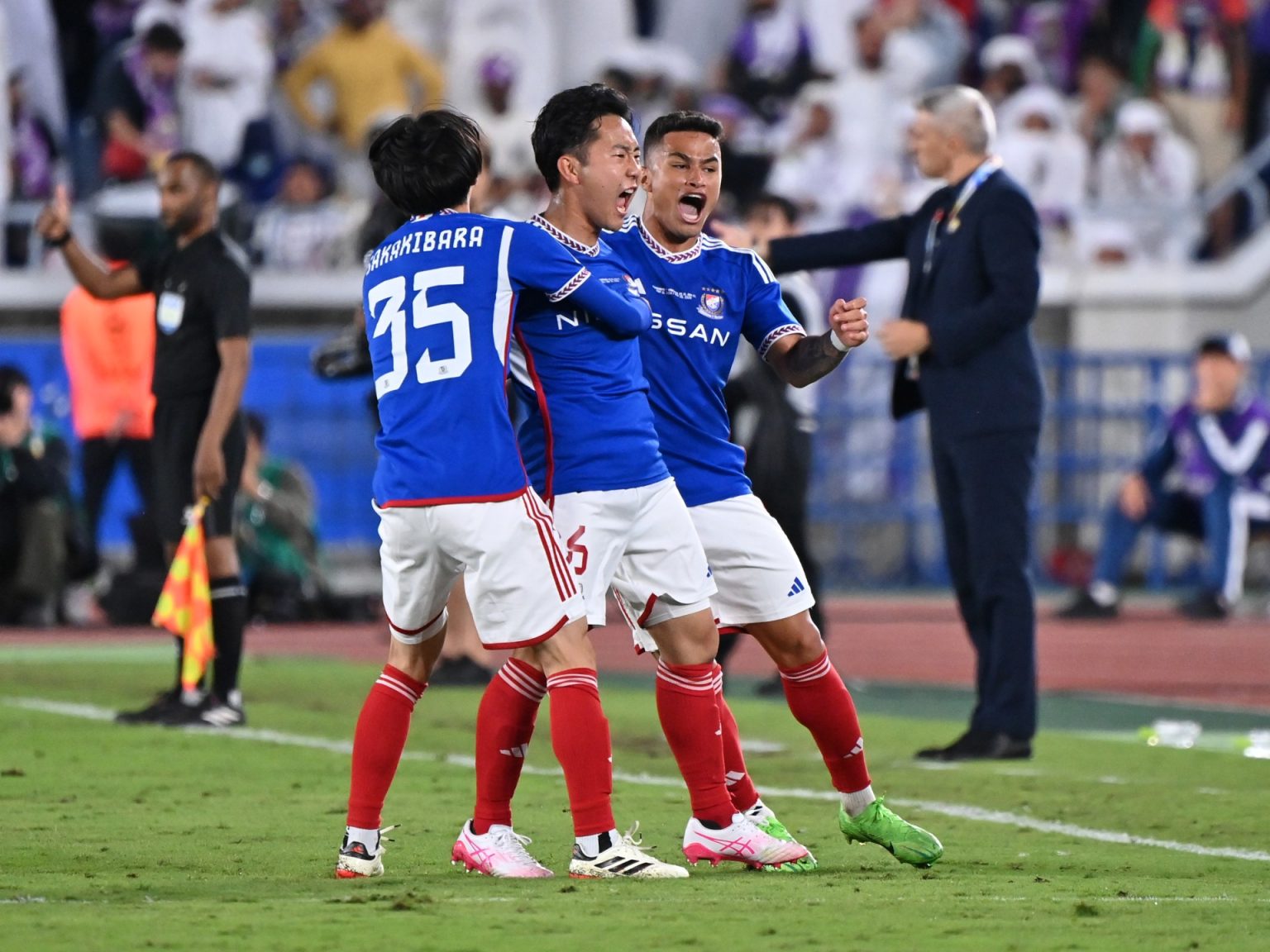 يوكوهوما يقلب الطاولة على العين ويفوز بذهاب نهائي دوري أبطال آسيا