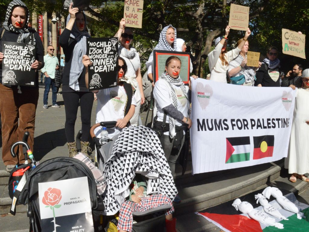 مظاهرات بمدن عربية وغربية تطالب بوقف العدوان الإسرائيلي على غزة