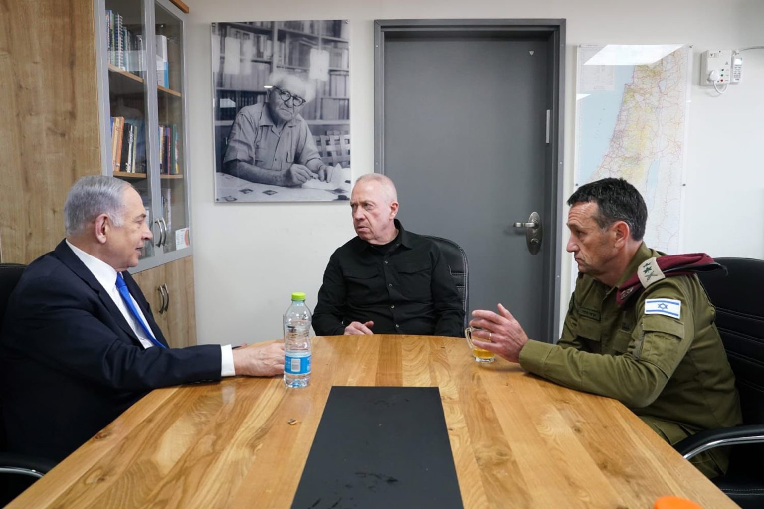 أكسيوس: أعضاء بالكونغرس يبحثون مع الجنائية الدولية مذكرات اعتقال إسرائيليين