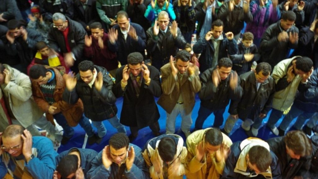 بلدة إيطالية تحرم سكانها المسلمين من مسجد