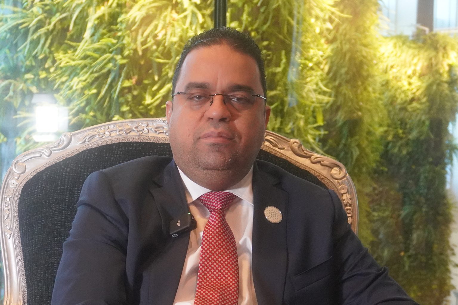 وزير العمل بليبيا: لماذا لا تبني الدول الغربية مصانع بأفريقيا بدل جنوب شرق آسيا؟