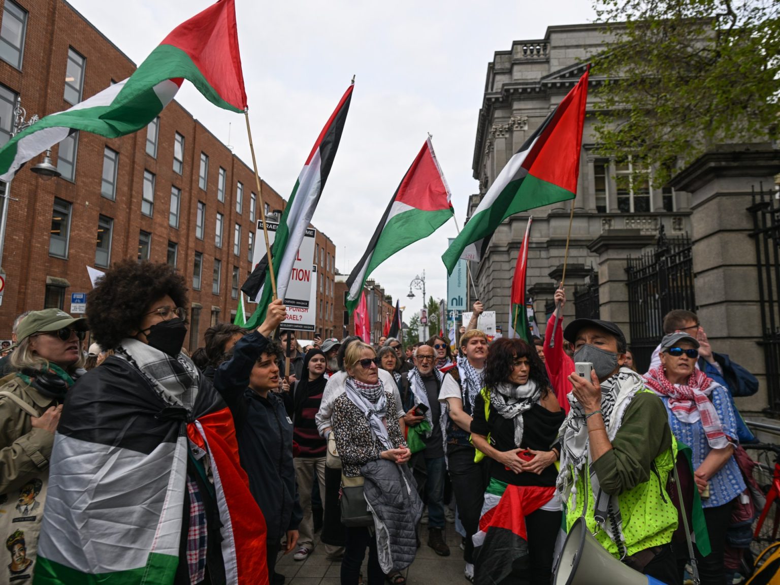 رويترز: أيرلندا ستعلن اليوم اعترافها بدولة فلسطين