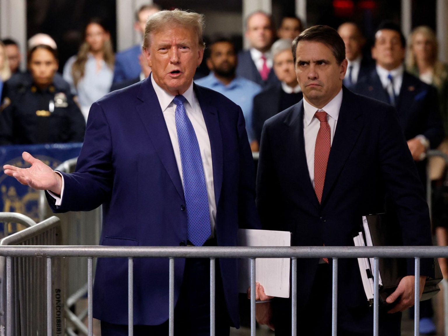 محاكمة ترامب.. “الجلسة سرية” في قضية شراء صمت الممثلة الإباحية