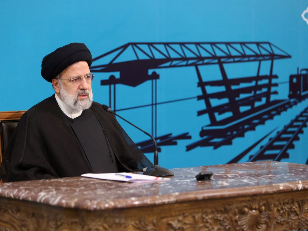 رغم العقوبات.. كيف أعاد إبراهيم رئيسي نفط إيران إلى الواجهة؟