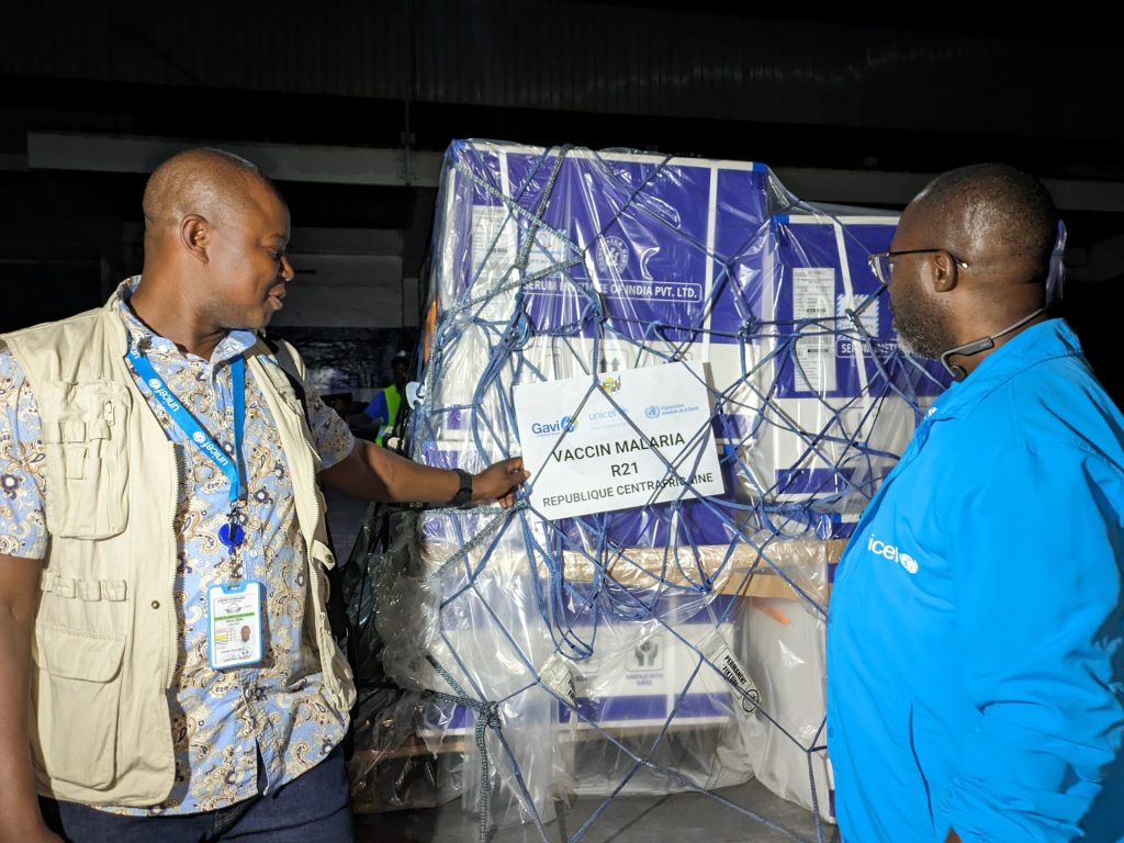 تسليم أكثر من 43 ألف جرعة من لقاح الملاريا لجمهورية أفريقيا الوسطى