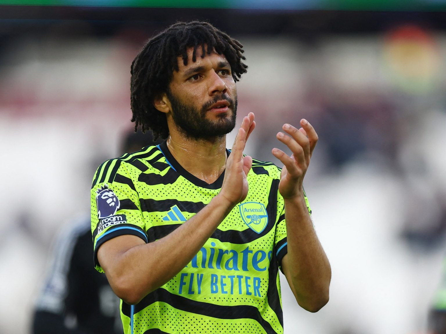 شاهد.. المصري النني يعلن انتهاء مشواره مع أرسنال