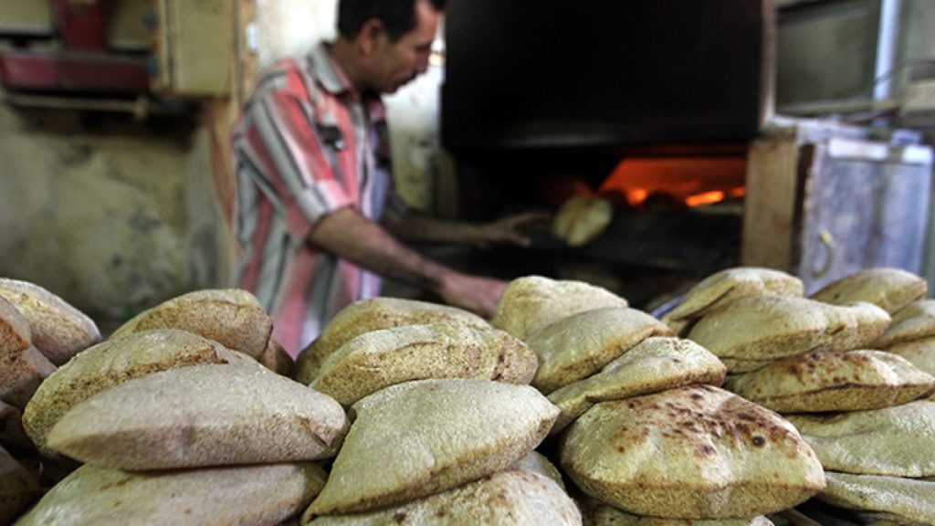 مصر ترفع سعر رغيف العيش.. 5 أسئلة وأجوبة