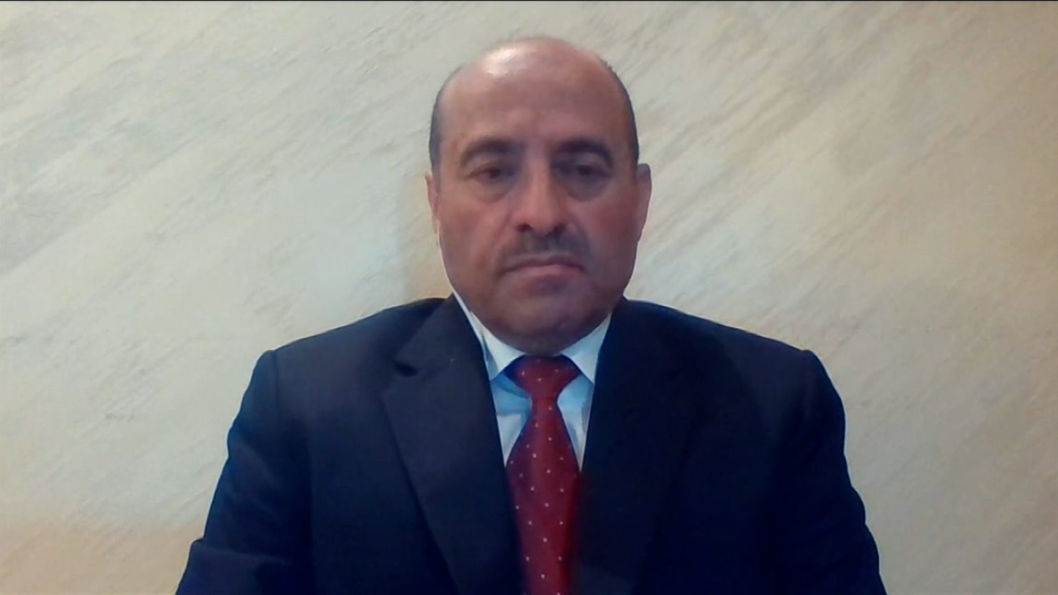 خبير طيران يفسر الهبوط “الصعب” لمروحية رئيسي