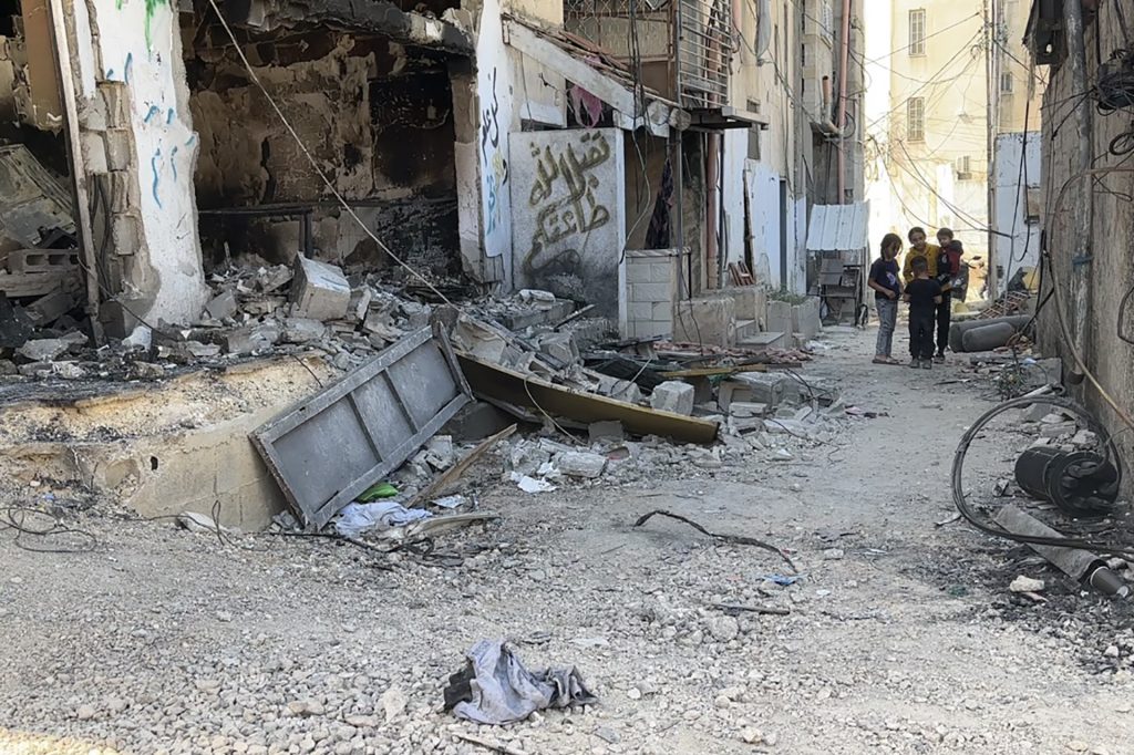 هكذا تخنق إسرائيل السلطة الفلسطينية اقتصاديا لدفعها للانهيار