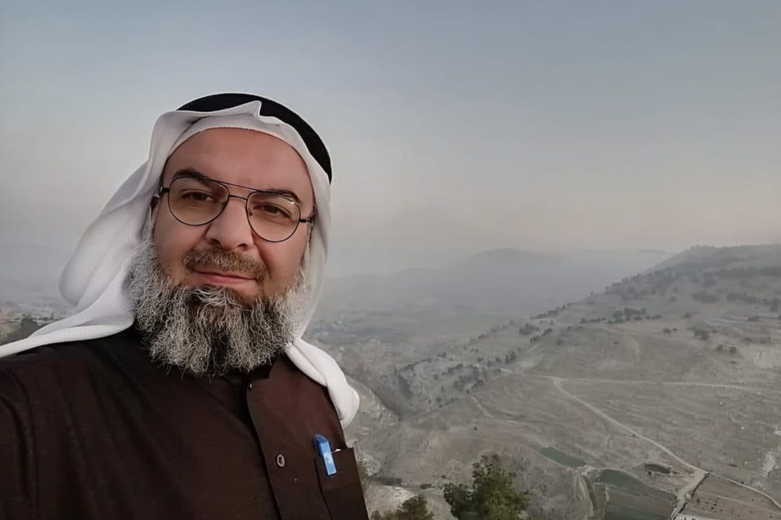 ملبيا وداعيا لأهل غزة.. مغردون ينعون حاجا أردنيا تُوفي بعرفة