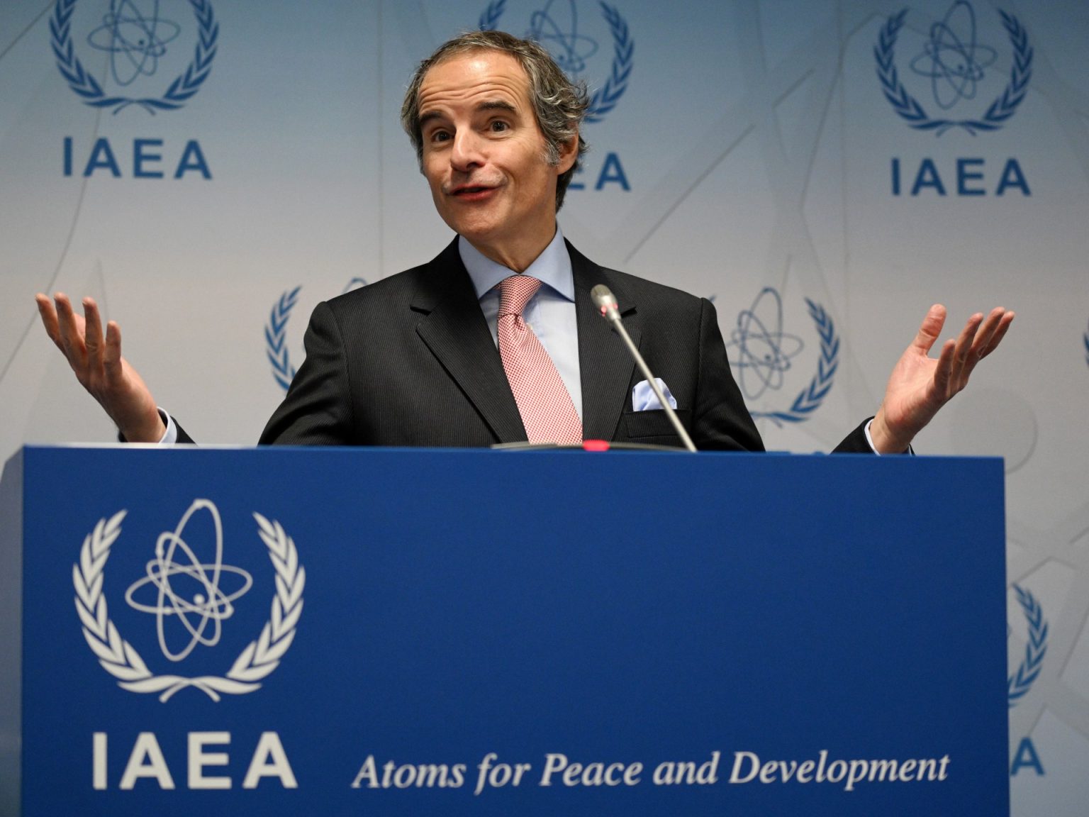 ما الذي ينتظر النووي الإيراني بعد نتائج الانتخابات الإيرانية والأميركية؟