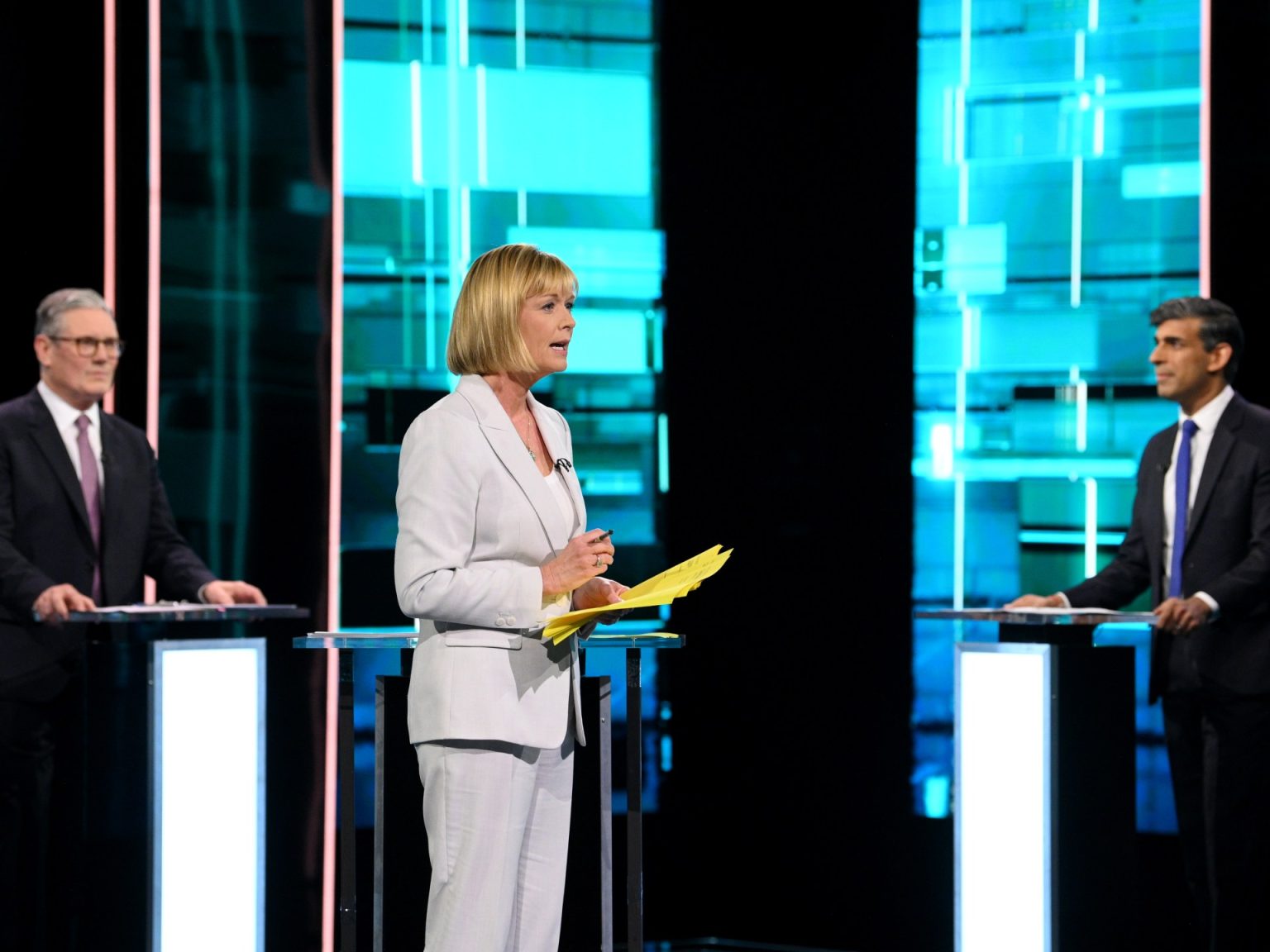 بأول مناظرة بينهما.. هكذا يرى سوناك وستارمر الحرب على غزة