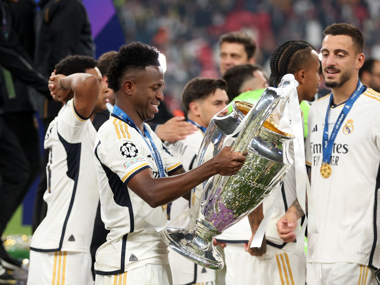 دوري أبطال أوروبا.. فينيسيوس أفضل لاعب ورباعي مدريدي في التشكيلة المثالية