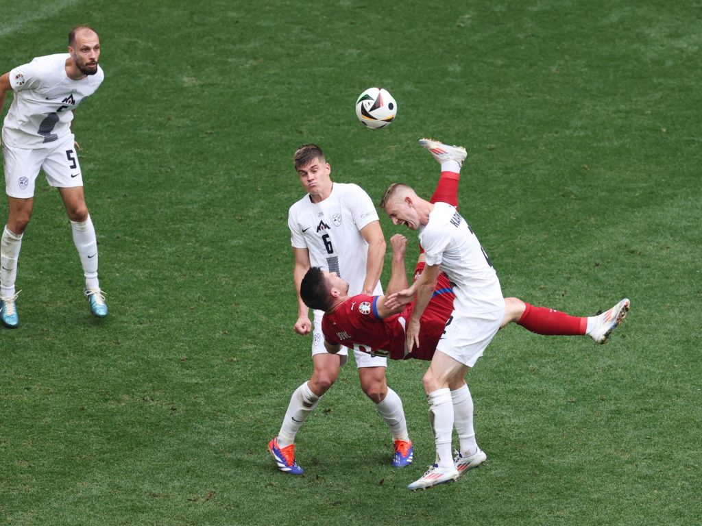شاهد.. صربيا تقتنص تعادلا صعبا مع سلوفينيا في يورو 2024