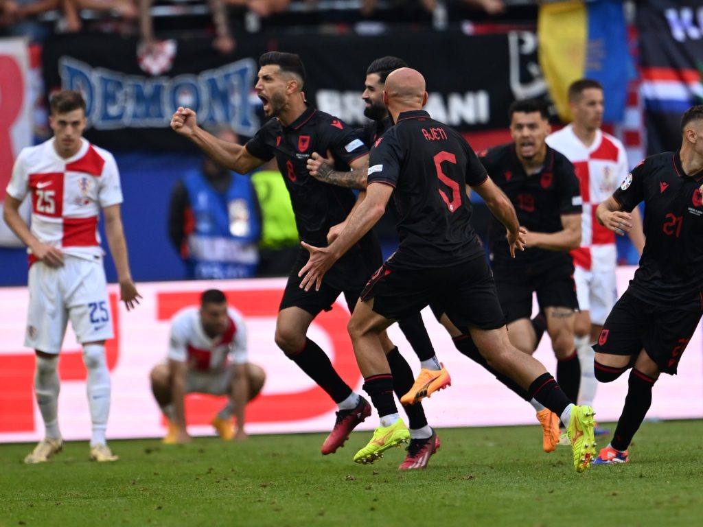شاهد.. ألبانيا تنتزع تعادلا قاتلا من كرواتيا في يورو 2024