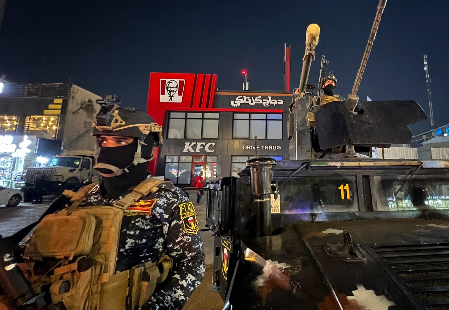 القوات الخاصة العراقية من قتال تنظيم الدولة لحماية المطاعم الأميركية