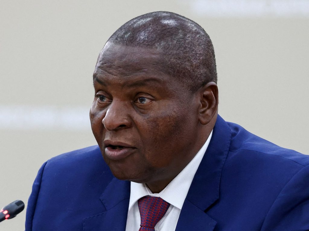 لعبة غموض يمارسها رئيس أفريقيا الوسطى في تعامله مع السودان