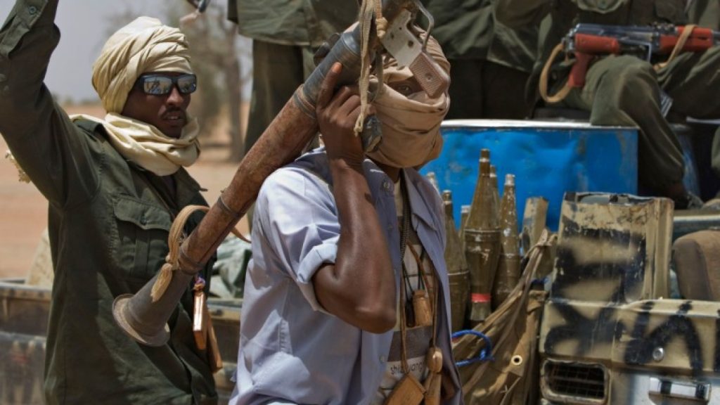 كيف تسهم المجموعات المسلحة التشادية في تهديد استقرار دول الجوار؟